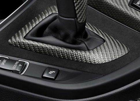 M Performance Mittelkonsolenblende aus Alcantara und Carbon F82 F83